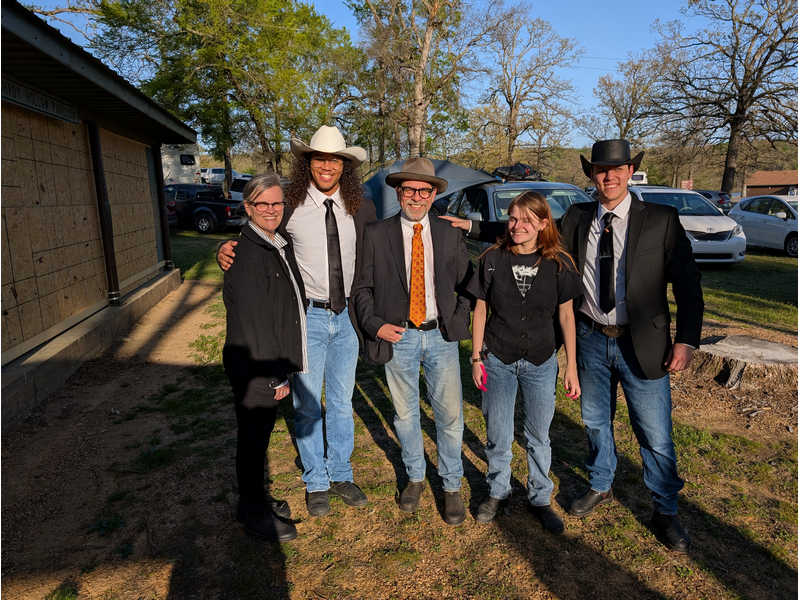 PXL_20250412_232944332_800x600